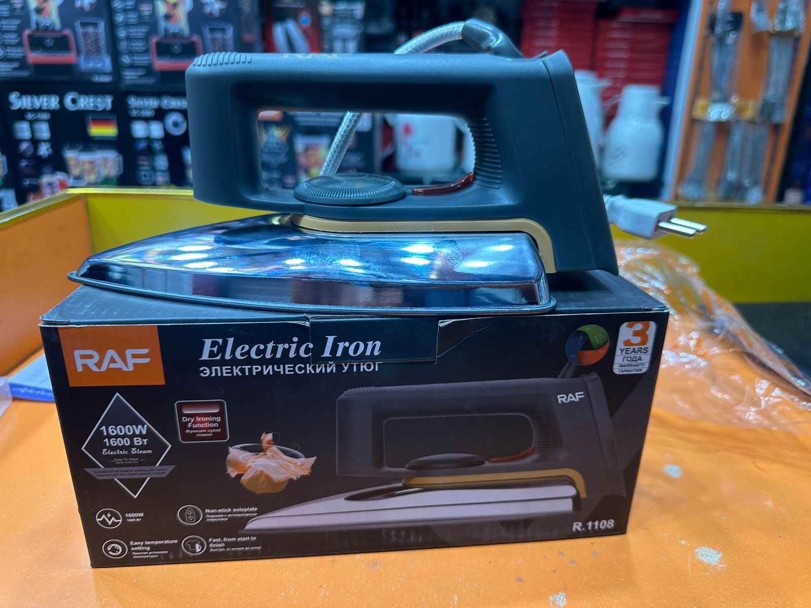 RAF Electric Iron R.1108 – Professional Dry Iron with Non‑Stick Soleplate